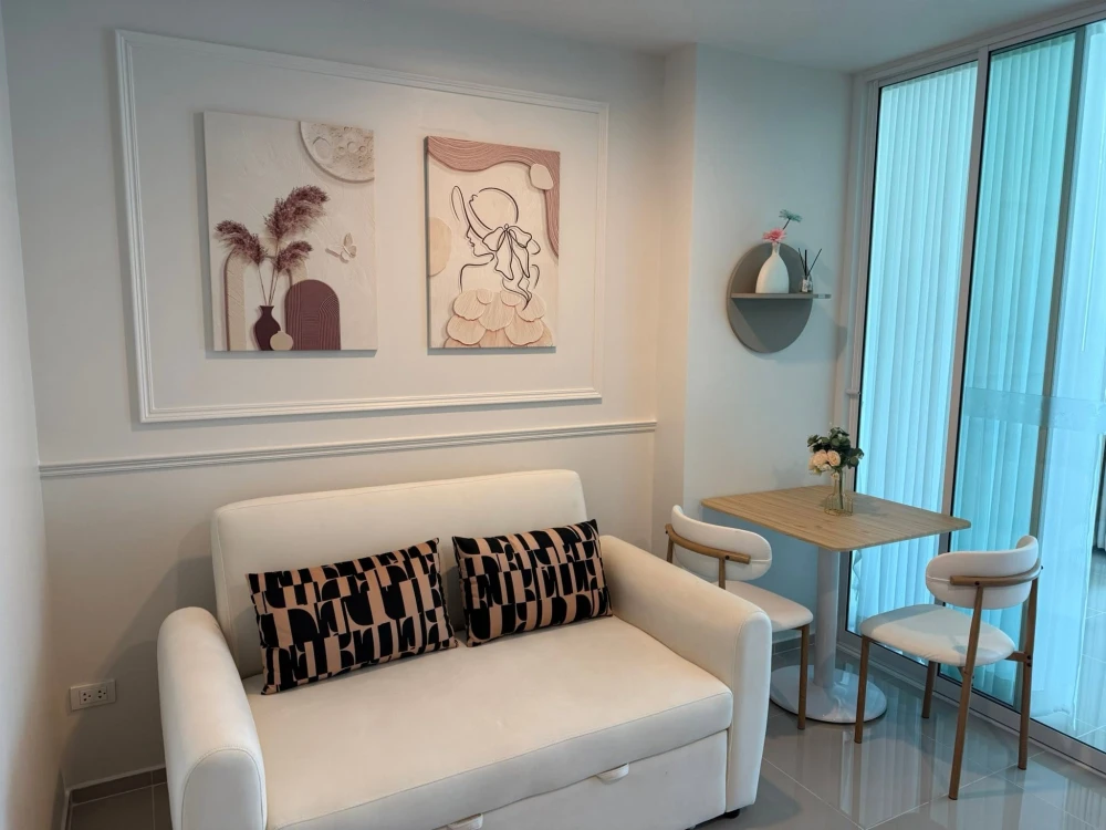 Condo for rent at Regent Home Bangna. Extra wide frontage, built-in minimalist furniture, beautiful design. Book today!