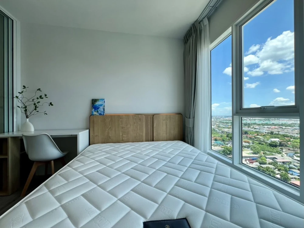 Condo for rent at Regent Home Bangna. The unit is partitioned into separate areas, fully furnished with appliances. Book now before it's too late!