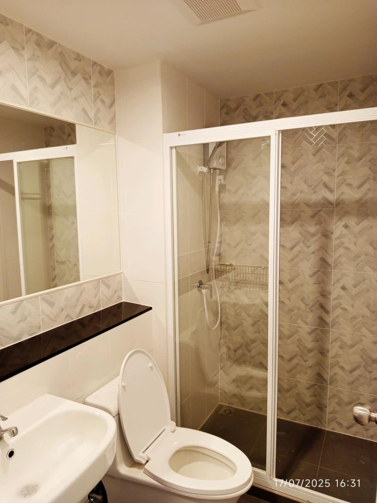 Condo for rent at Regent Home Bangna. Features a well-partitioned layout with clearly defined zones. Great value—book yours today!