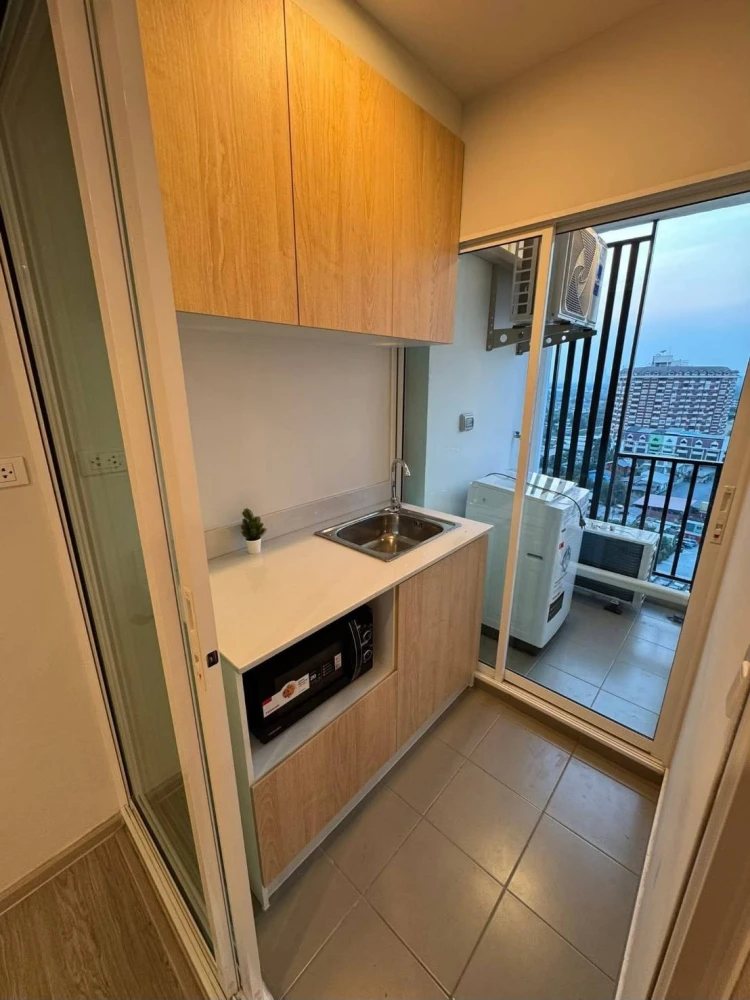 Condo for rent at Regent Home Bangna. Nice, well-partitioned unit with separate zones. Book now, don't wait!