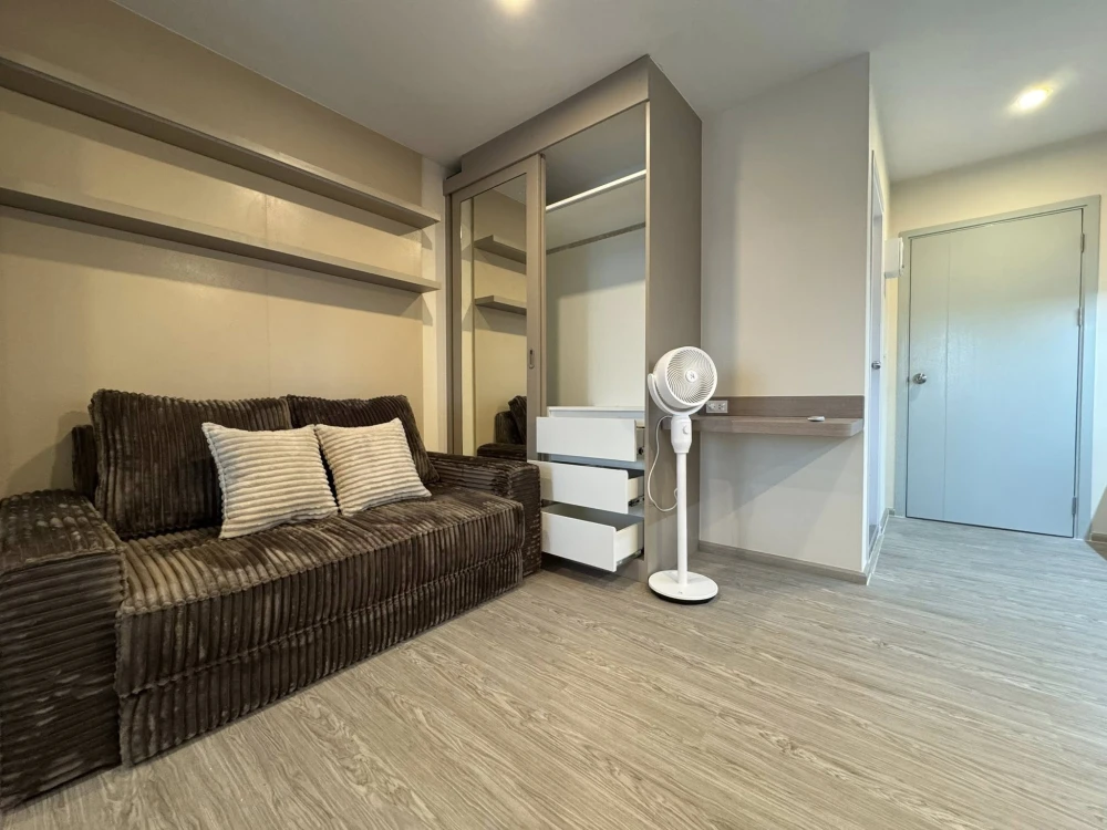 ให้เช่าคอนโด Regent Home Bangna ห้องน่าอยู่ เฟอร์ เครื่องใช้ไฟฟ้าครบ มาแต่ตัวเข้าออยู่ได้เลย อย่าพลาด