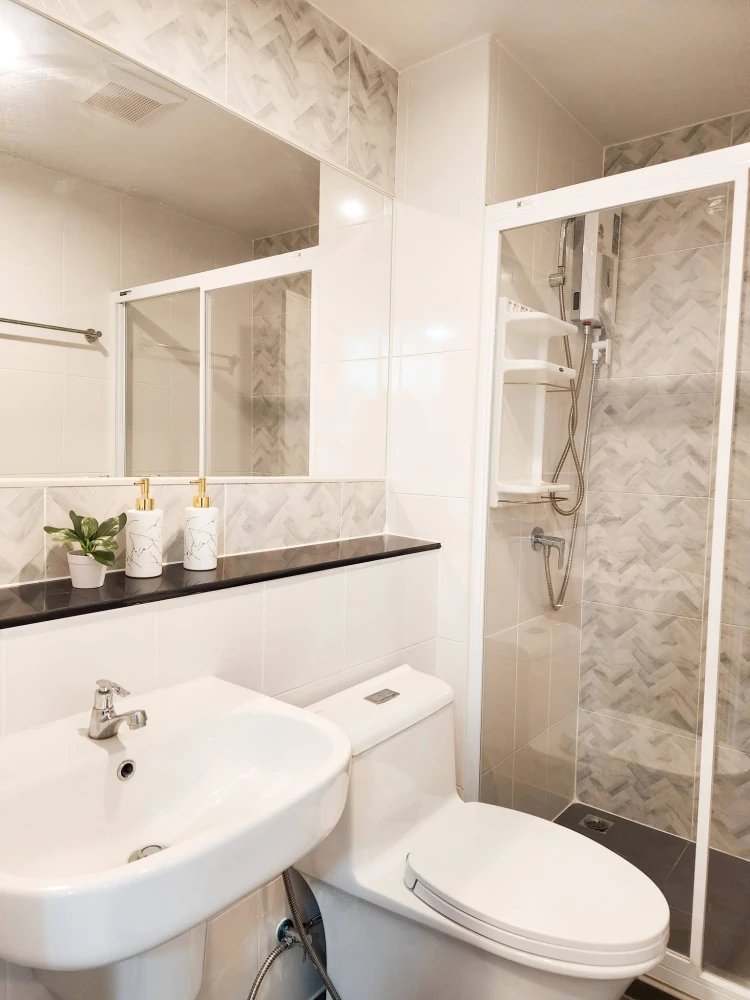 Condo for rent at Regent Home Bangna. Nice unit, fully furnished with appliances. Just bring your suitcase and move in!