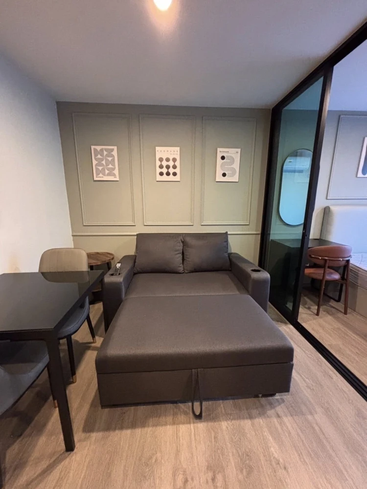 Condo for rent at Regent Home Bangna. Ready to move in, with separate, well-divided zones. Book now! Don't miss out!