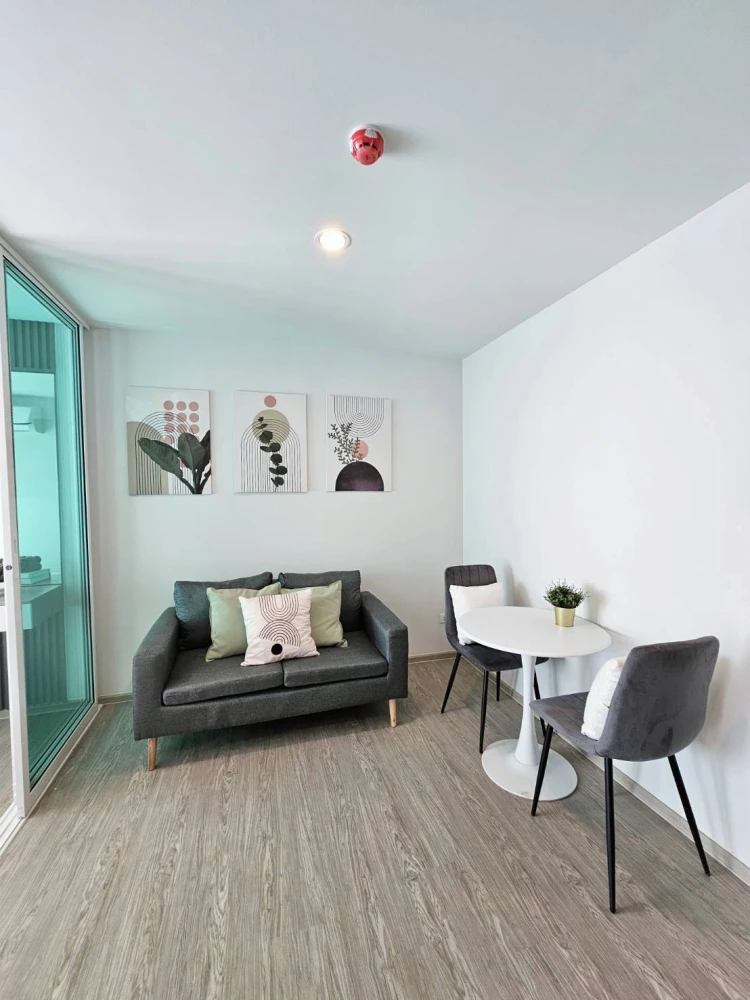 Condo for rent at Regent Home Bangna. Ready to move in, fully furnished. Book today! Don't miss out!