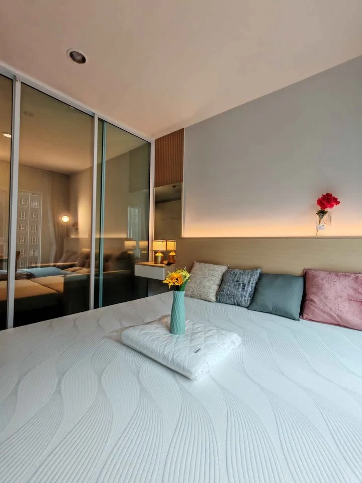 Condo for rent at Regent Home Bangna—move-in ready and fully equipped with amenities. Great price—book yours now!