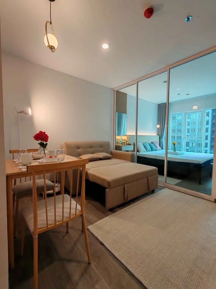Condo for rent at Regent Home Bangna—move-in ready and fully equipped with amenities. Great price—book yours now!
