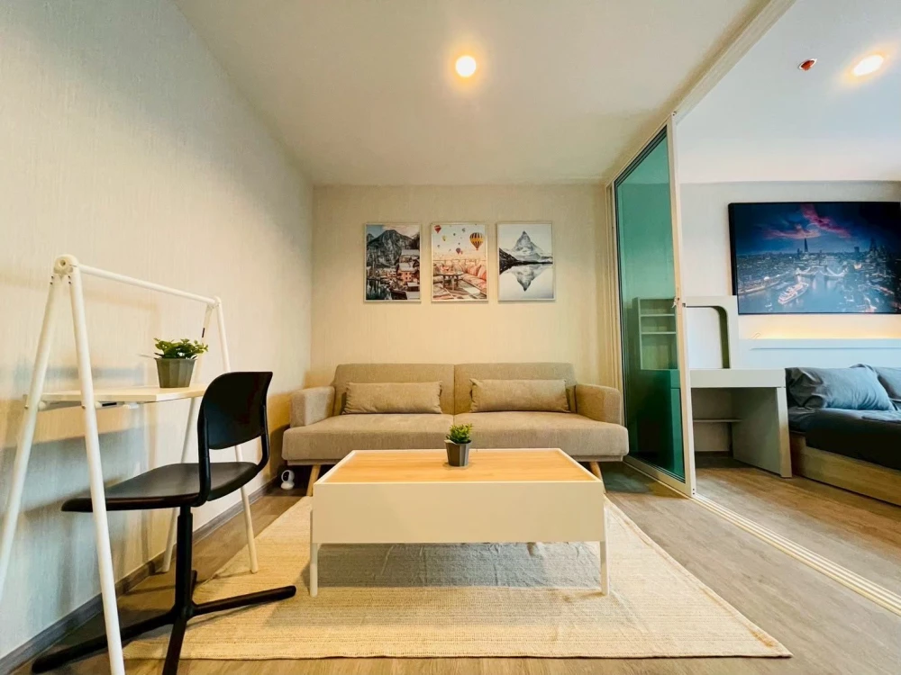 Condo for rent at Regent Home Bangna. Ready to move in, fully furnished with appliances. Amazing price! Book now!