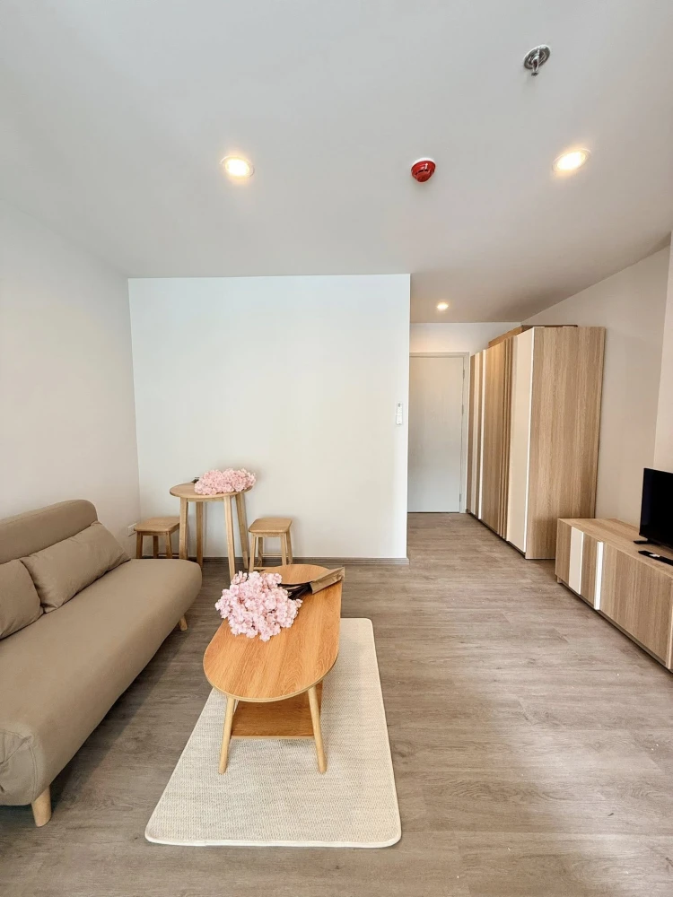 Condo for rent: Regent Home Bangna, beautifully decorated room, high floor, great view, great price, you'll regret it if you miss it.
