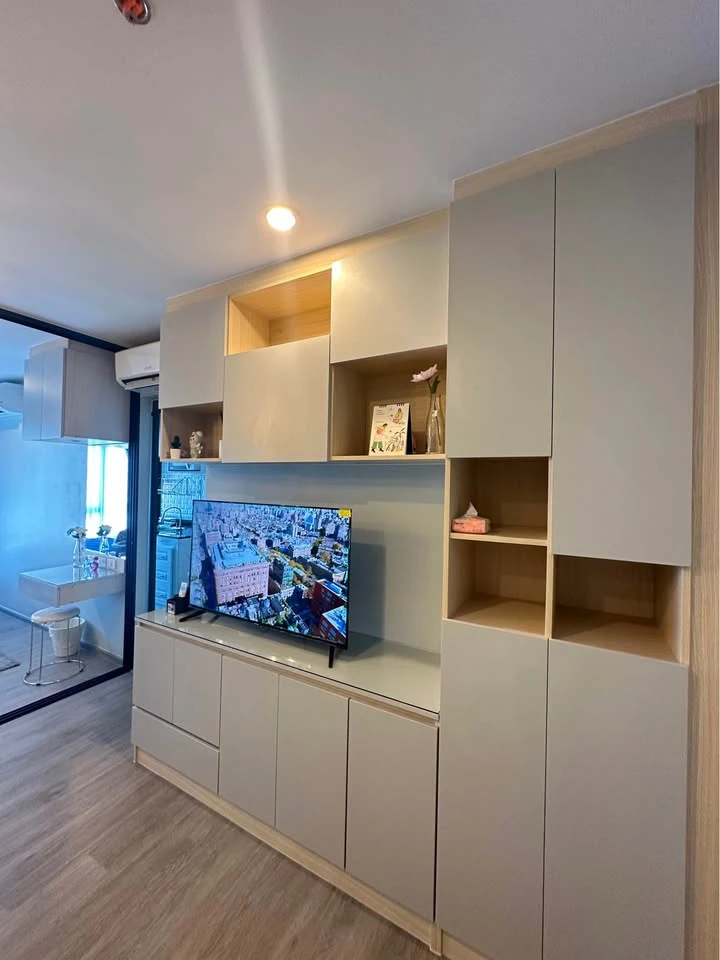 Condo for rent at Regent Home Wutthakat. Fully furnished with built-in furniture and appliances. Book now!