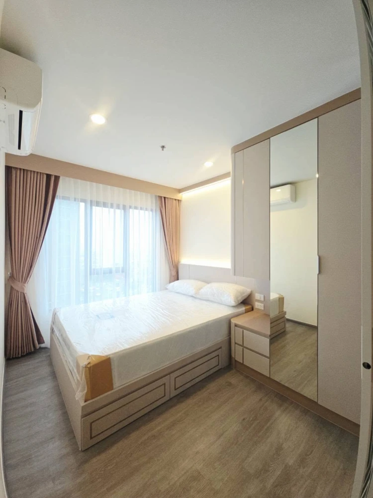 Condo for rent at Regent Home Wutthakat. Move-in ready, fully equipped with amenities, and at a great price—book now!