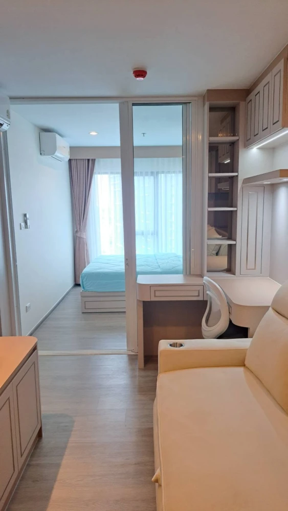 Condo for rent at Regent Home Wutthakat. Move-in ready, fully equipped with amenities, and at a great price—book now!
