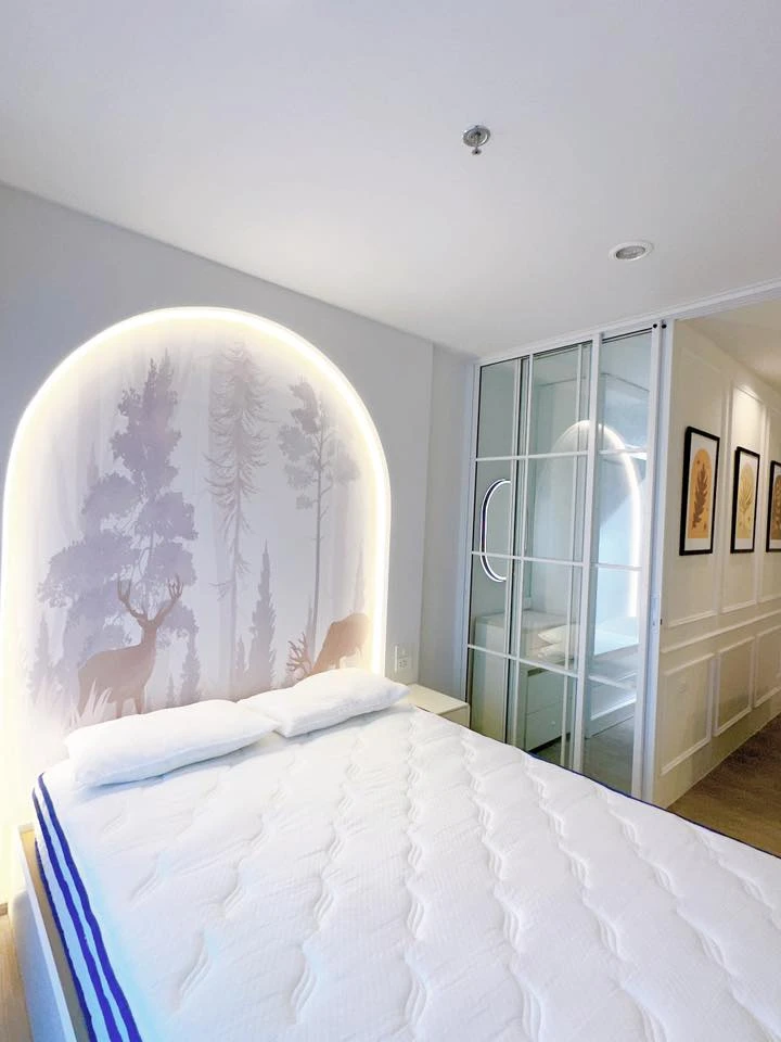 Condo for rent, Regent Home Bangna. Ready to move in, beautifully decorated with full built-in furniture. You definitely don't want to miss this!