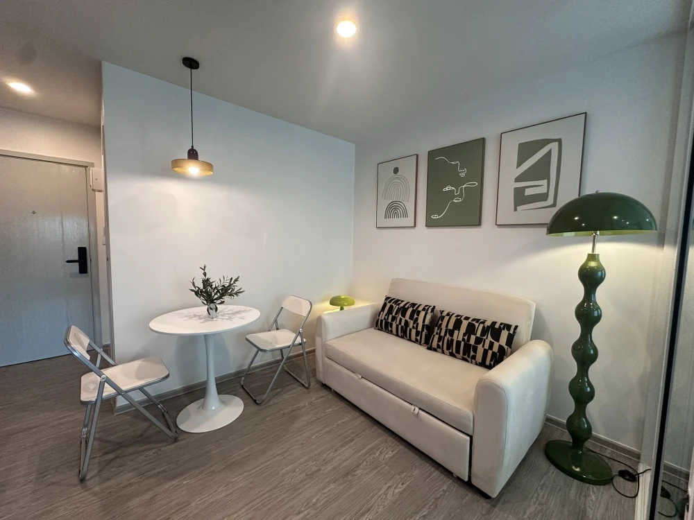 Condo for rent: Regent Home Bangna, fully furnished, ready to move in, complete with furniture and appliances, just bring your bags and move in.