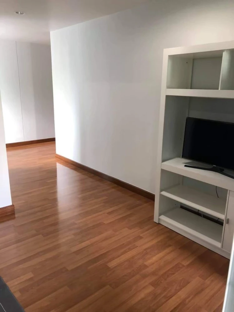 Condo for rent at Regent Orchid Talad Plu. Ready to move in, partitioned into separate areas, maximizing usable space. Book now, don't miss out!