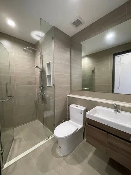 Condo for rent: Rhythm Charoenkrung Pavilion, large and spacious room, comes with usable space, hurry and reserve.