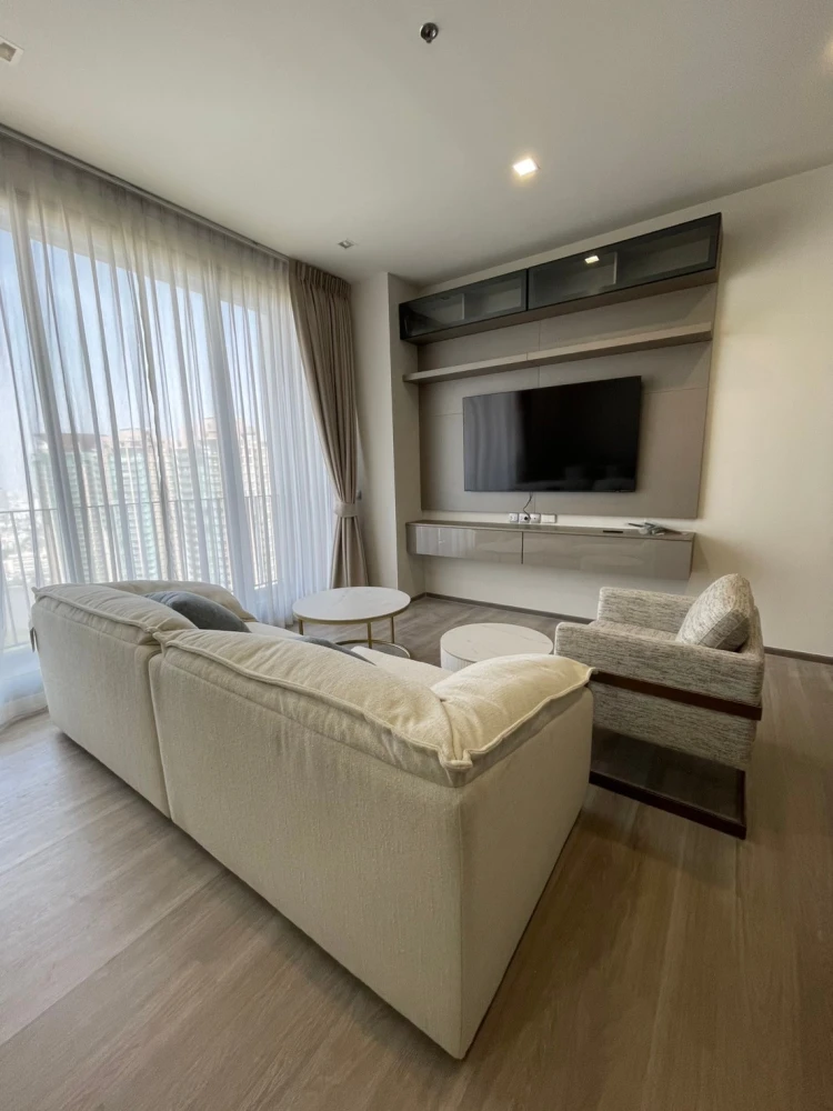 Condo for rent: Rhythm Charoenkrung Pavilion, large and spacious room, comes with usable space, hurry and reserve.
