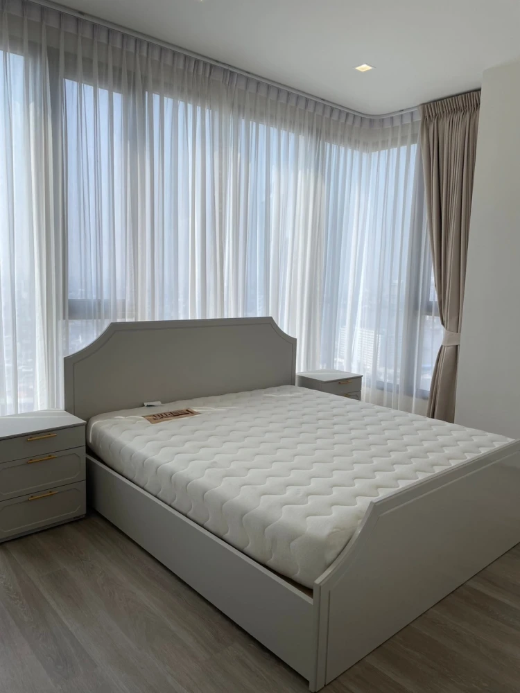 Condo for rent: Rhythm Charoenkrung Pavilion, large and spacious room, comes with usable space, hurry and reserve.