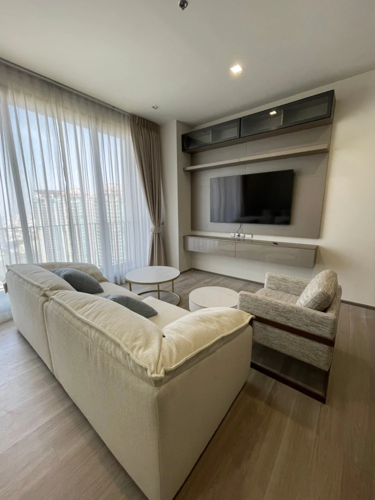 Condo for rent: Rhythm Charoenkrung Pavilion, large and spacious room, comes with usable space, hurry and reserve.