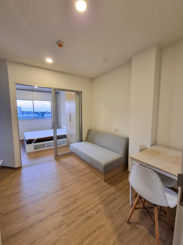 Condo for rent at Sena Kith Bangna - KM.29. The unit is partitioned into separate, clearly defined zones. Affordable price. Book now, don't miss out!