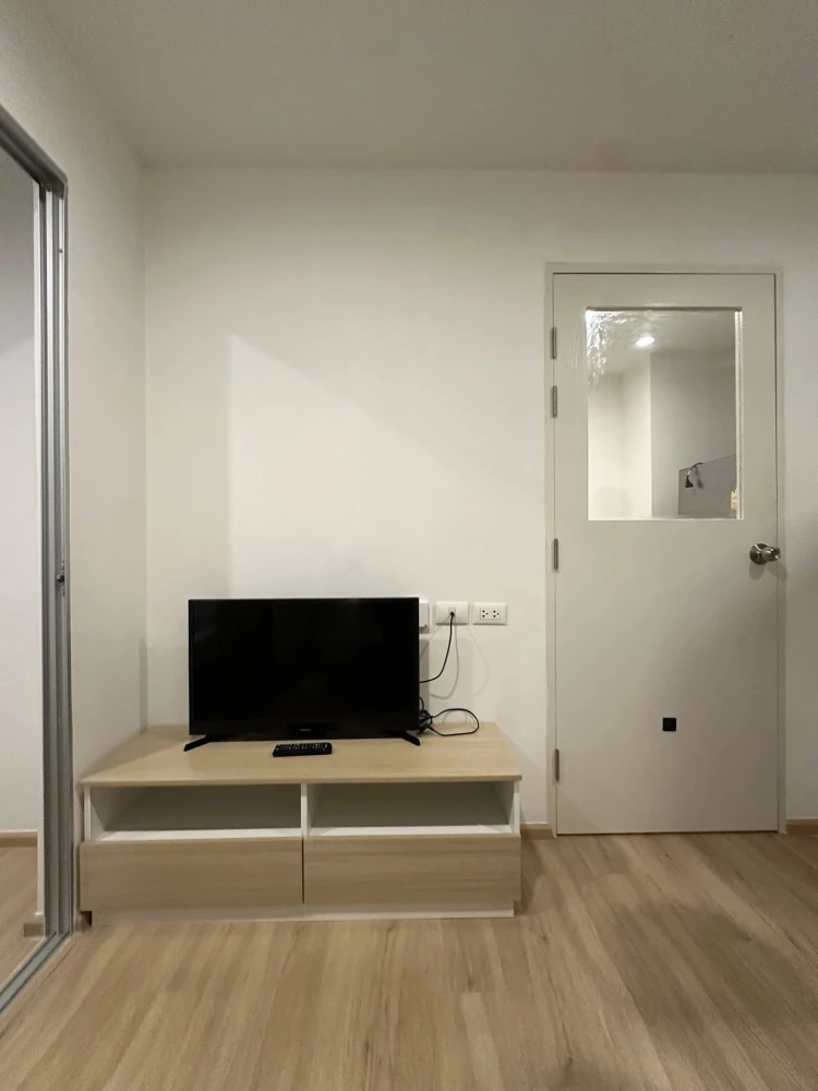 Condo for rent at Sena Kith Chalong Krung-Ladkrabang. Nice room, complete amenities, great price. Book now!