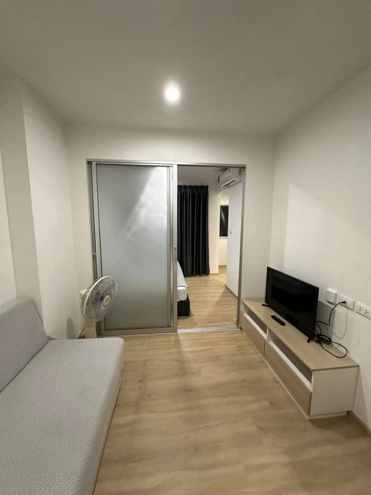 Condo for rent at Sena Kith Chalong Krung-Ladkrabang. Nice room, complete amenities, great price. Book now!