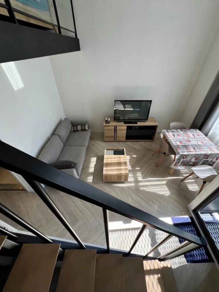 Condo for rent at Siamese Sukhumvit Onnut. Spacious rooms with ample living space. Convenient and fully equipped. Book now, don't wait!