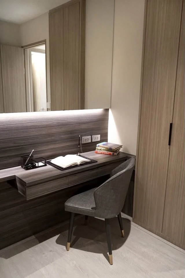 Condo for rent at Sky Walk & Weltz Residence. Spacious and comfortable rooms with plenty of usable space. Amazing price! Book now!