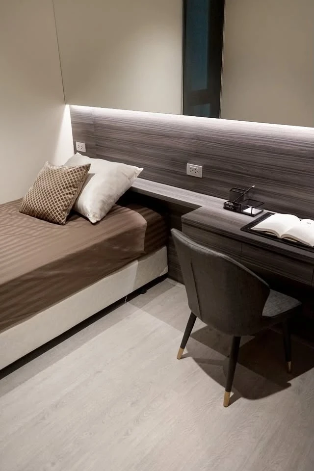 Condo for rent at Sky Walk & Weltz Residence. Spacious and comfortable rooms with plenty of usable space. Amazing price! Book now!