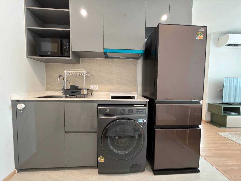 Condo for rent at Skyrise Avenue Sukhumvit 64. Fully furnished and equipped with all appliances. Just bring your suitcase and move in!