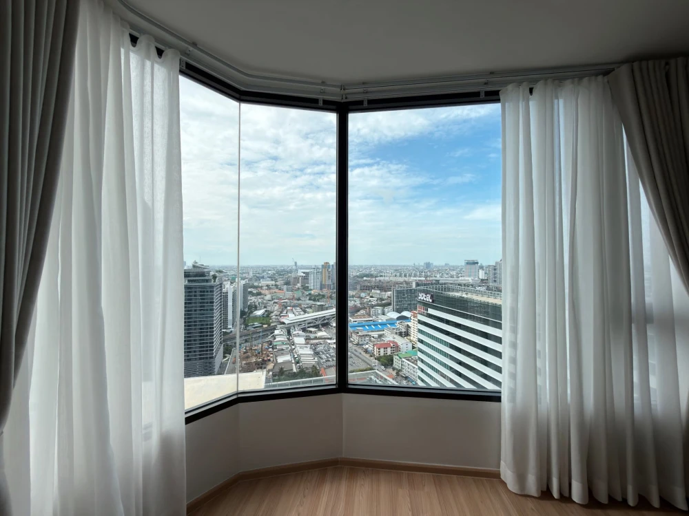 Condo for rent at Skyrise Avenue Sukhumvit 64. Fully furnished and equipped with all appliances. Just bring your suitcase and move in!