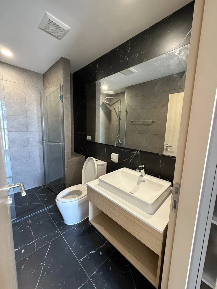 Condo for rent at Skyrise AVENUE Sukhumvit. Nice unit, fully furnished, great price. Book now, don't wait!