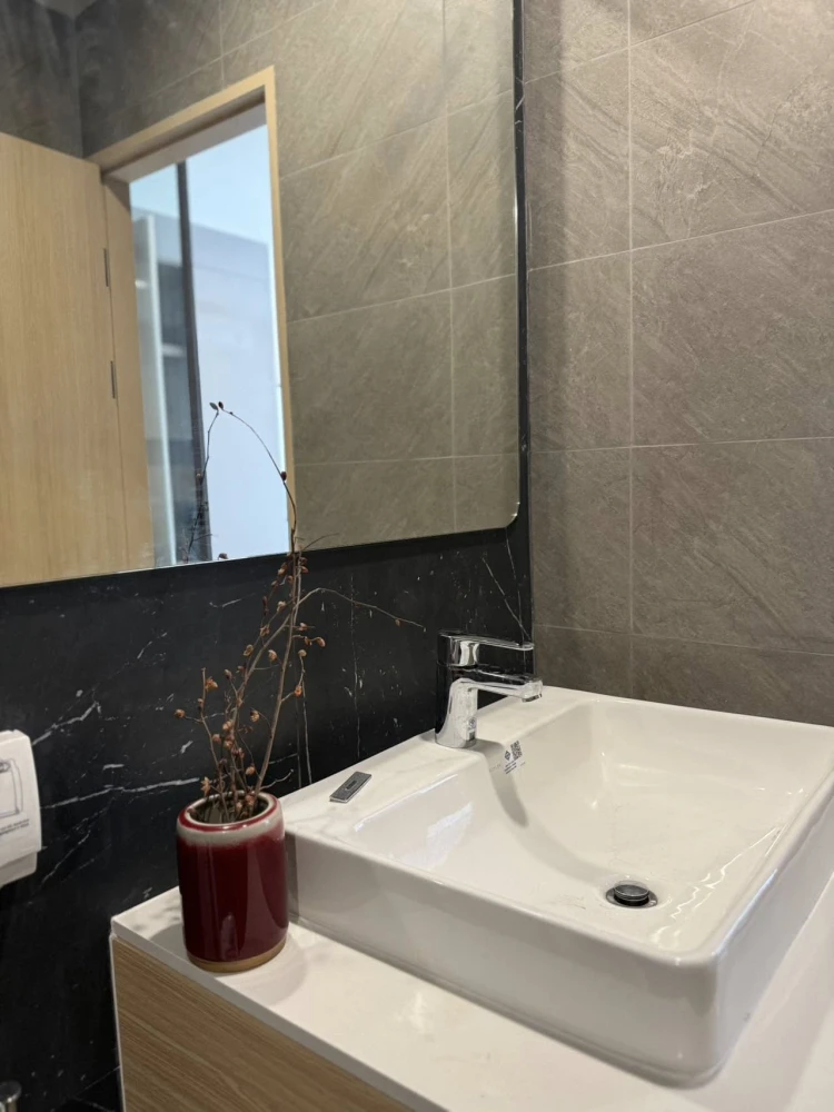 Condo for rent at Skyrise AVENUE Sukhumvit. Nice unit, fully furnished, great price. Book now, don't wait!