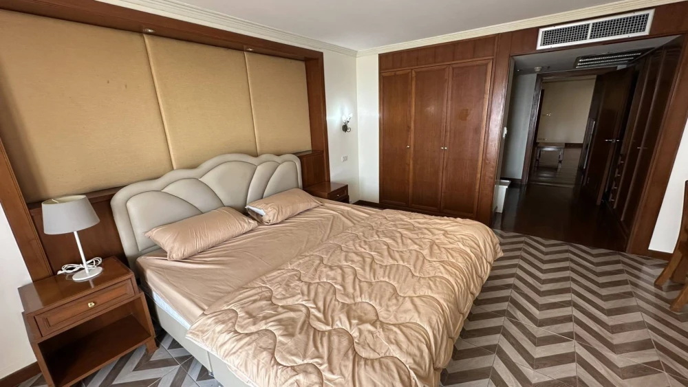 Condo for rent at State Tower Silom. Large and comfortable unit with ample living space on the 42nd floor, offering stunning Chao Phraya River views.