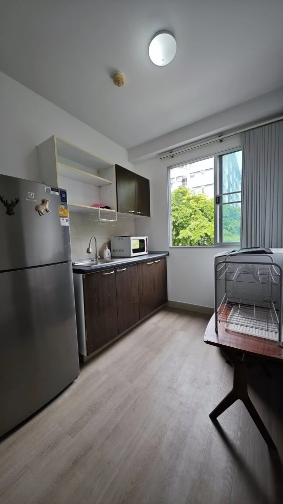 Condo for rent Supalai City Resort Ratchada-Huai Khwang, spacious room, lots of usable space. If you don't book, you'll regret it.