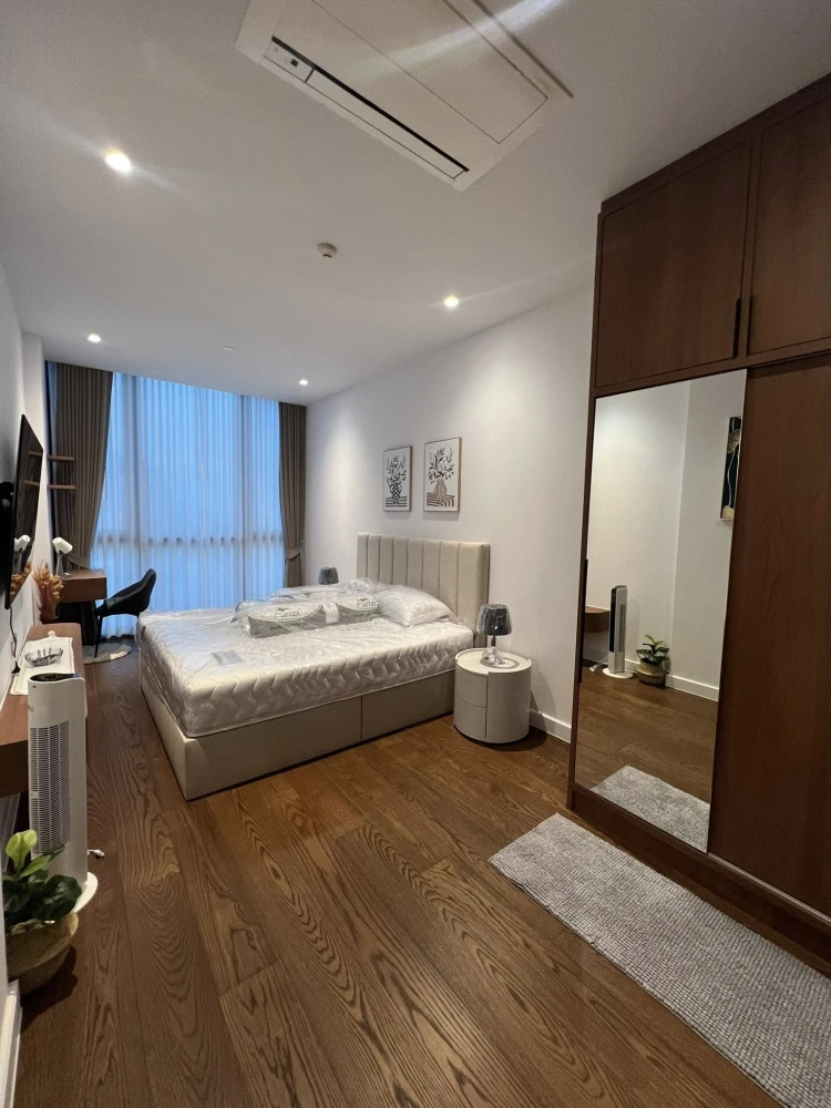 Condo for rent at Supalai ICON Sathorn. Spacious unit with ample living space and all amenities conveniently located. Book now!