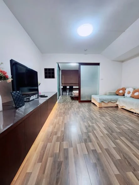 Condo for rent at Supalai Park Paholyothin 21. Large, comfortable unit with ample living space at a great price. Don't miss out!