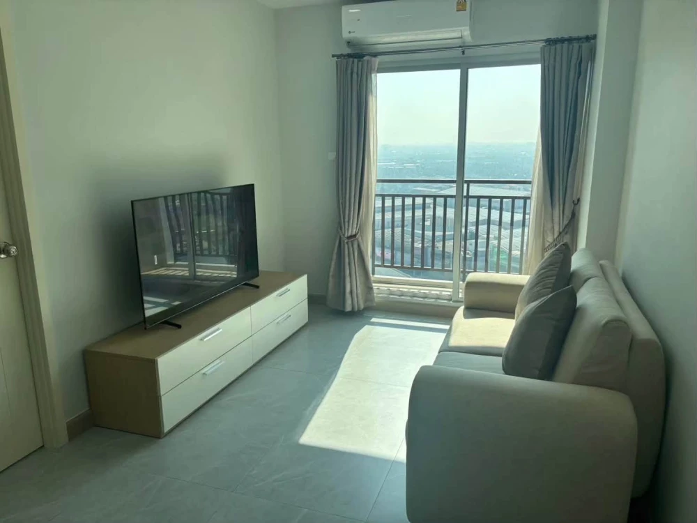 Condo for rent at Supalai Veranda Phasi Charoen Station. Spacious rooms with ample living space. Book now before you miss this opportunity!