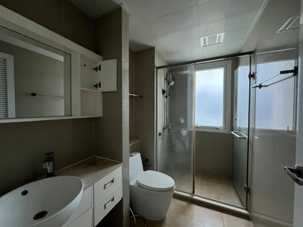Spacious condo for rent at TC Green. Excellent living space and complete amenities. Book yours today!