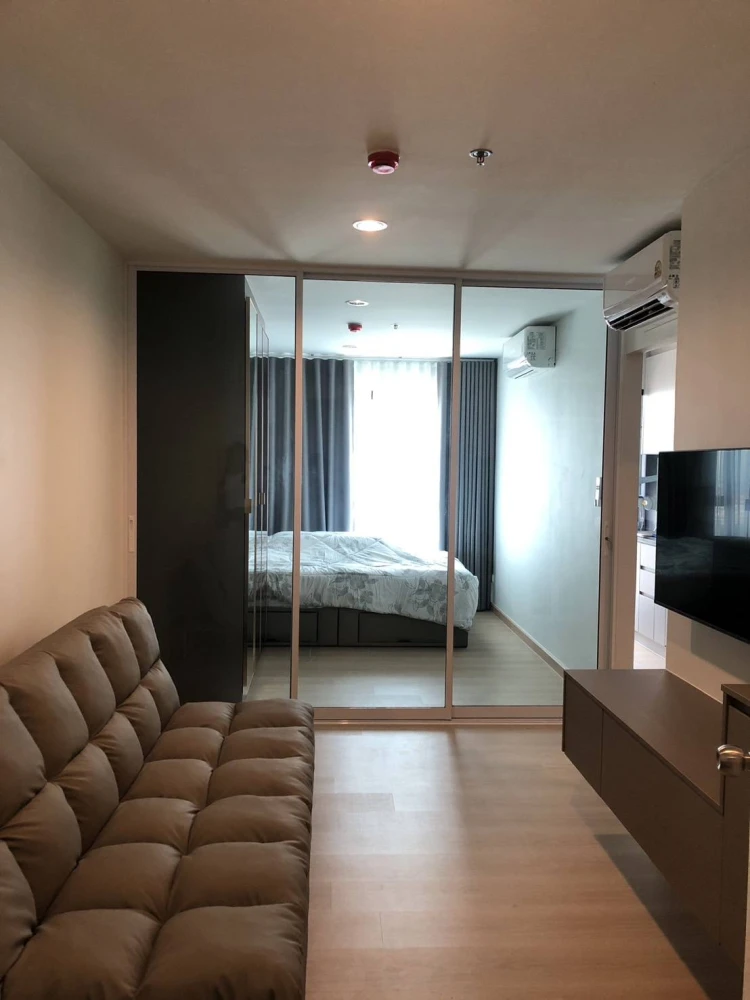 Condo for rent at Terra Residence. Well-partitioned rooms, great price, convenient and fully furnished. Book now!