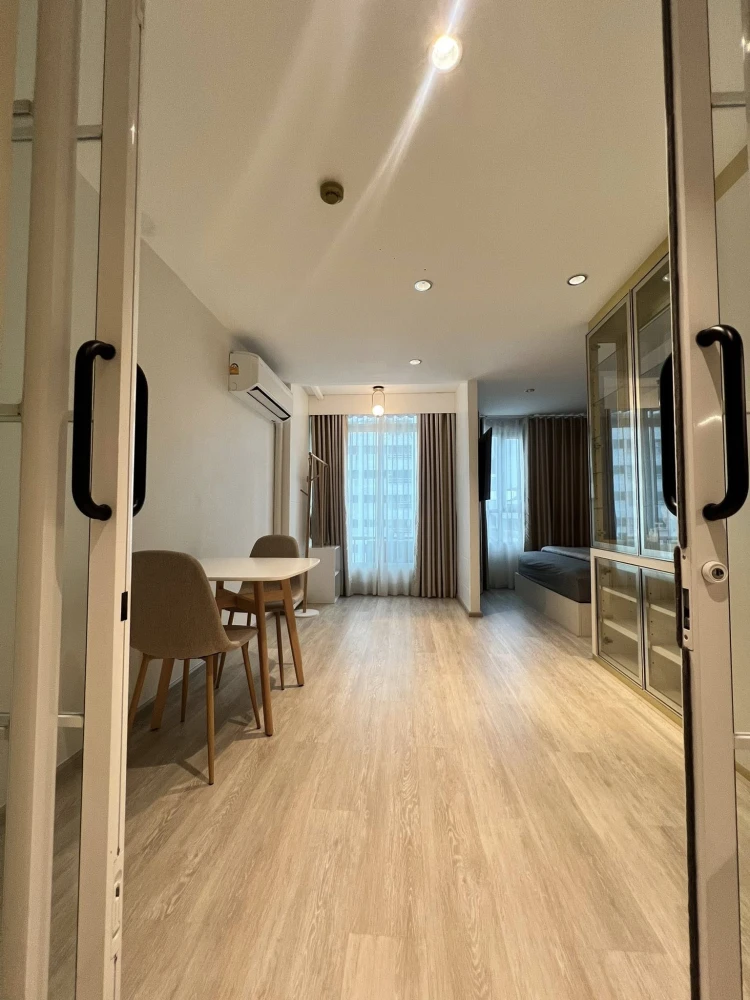 Condo for rent: The Clover Thonglor, fully furnished and ready to move in, complete with amenities. Come reserve now, don't miss out!