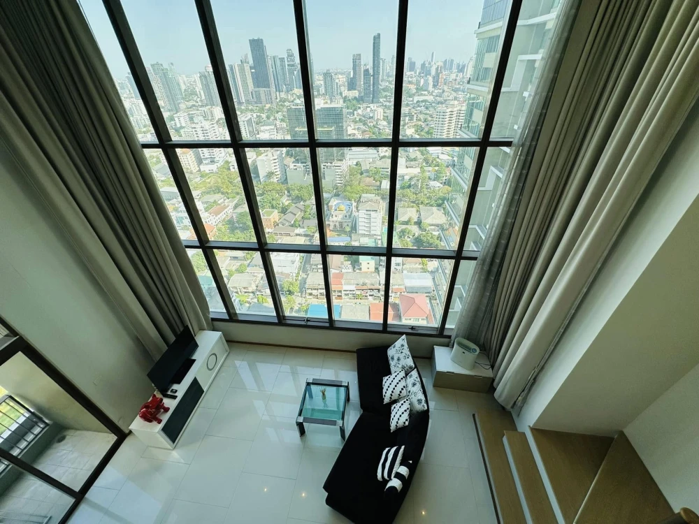Condo for rent: The Emporio Place Duplex, 2 bedrooms, high floor, beautiful view, come and reserve today, don't miss out.