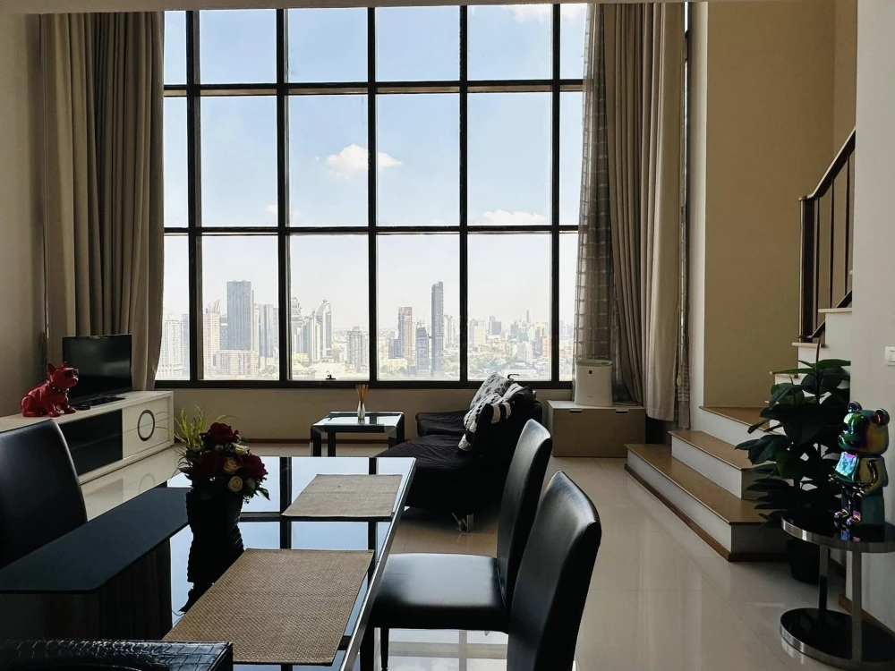 Condo for rent: The Emporio Place Duplex, 2 bedrooms, high floor, beautiful view, come and reserve today, don't miss out.