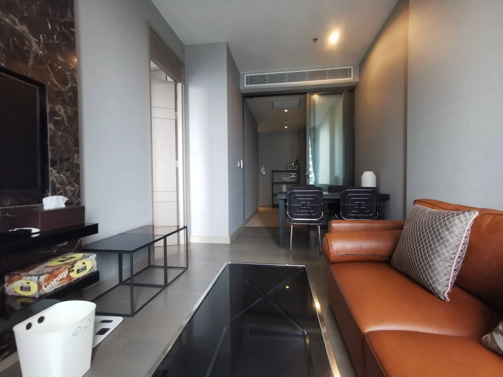 Condo for rent at The Esse at Singha Complex. Ready to move in, spacious living area, everything you need is here. Book now!