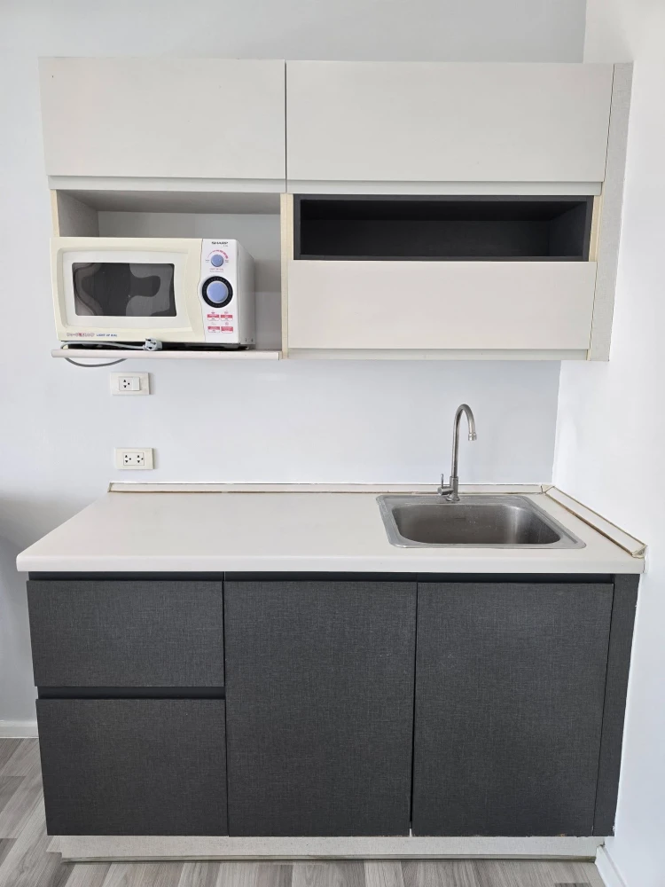 Condo for rent at The Key Wutthakat. Ready to move in, fully furnished, great price. Book now! Don't miss out!