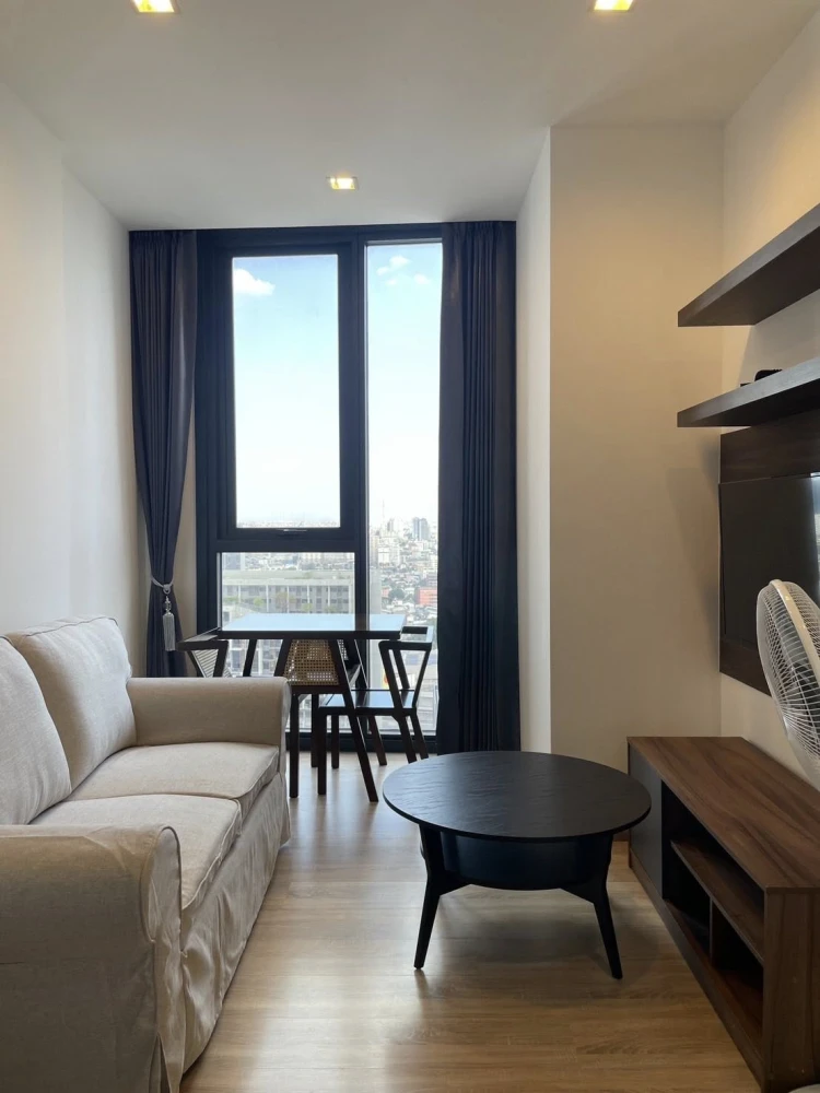 Condo for rent at The Line Phahon-Pradipat. Ready to move in, fully furnished, great price. Book now, don't miss out!