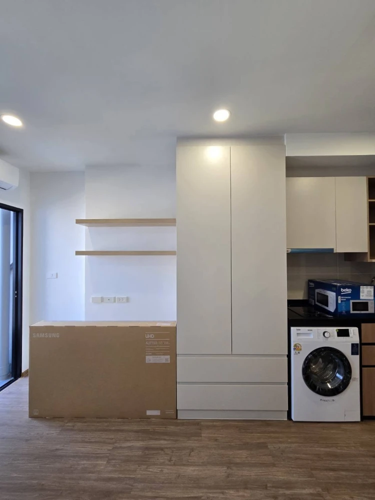 Condo for rent: The Livin Phetkasem 37, Studio room, 30th floor, stunning view, fully furnished. Book now, don't miss out!