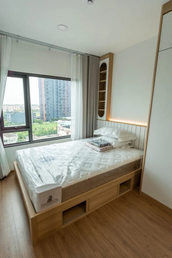 Condo for rent at The Livin Ramkhamhaeng. Fully furnished and ready to move in, with complete facilities. Great price—book now; don't wait!