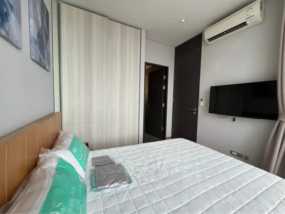 Condo for rent, The Lumpini 24, ready to move in, complete facilities, good price, hurry and reserve now.
