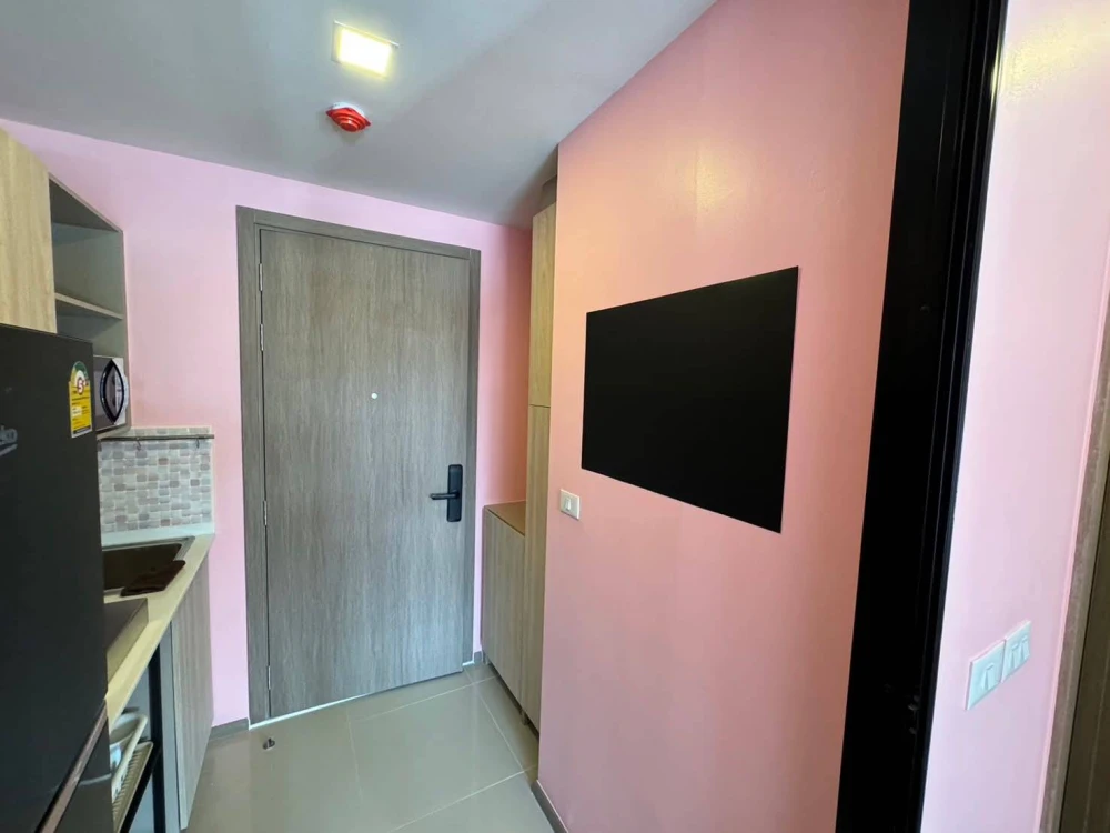 Condo for rent at The Muve Ram 22. Fully furnished and ready to move in. Just bring your suitcase!