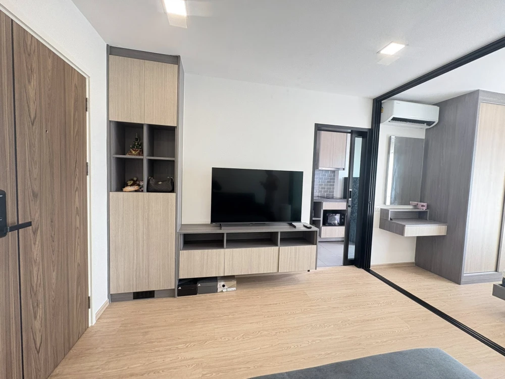Condo for rent: The One Plus Grand Ramkhamhaeng, private corner room, quiet, reasonable price, reserve now, don't delay.